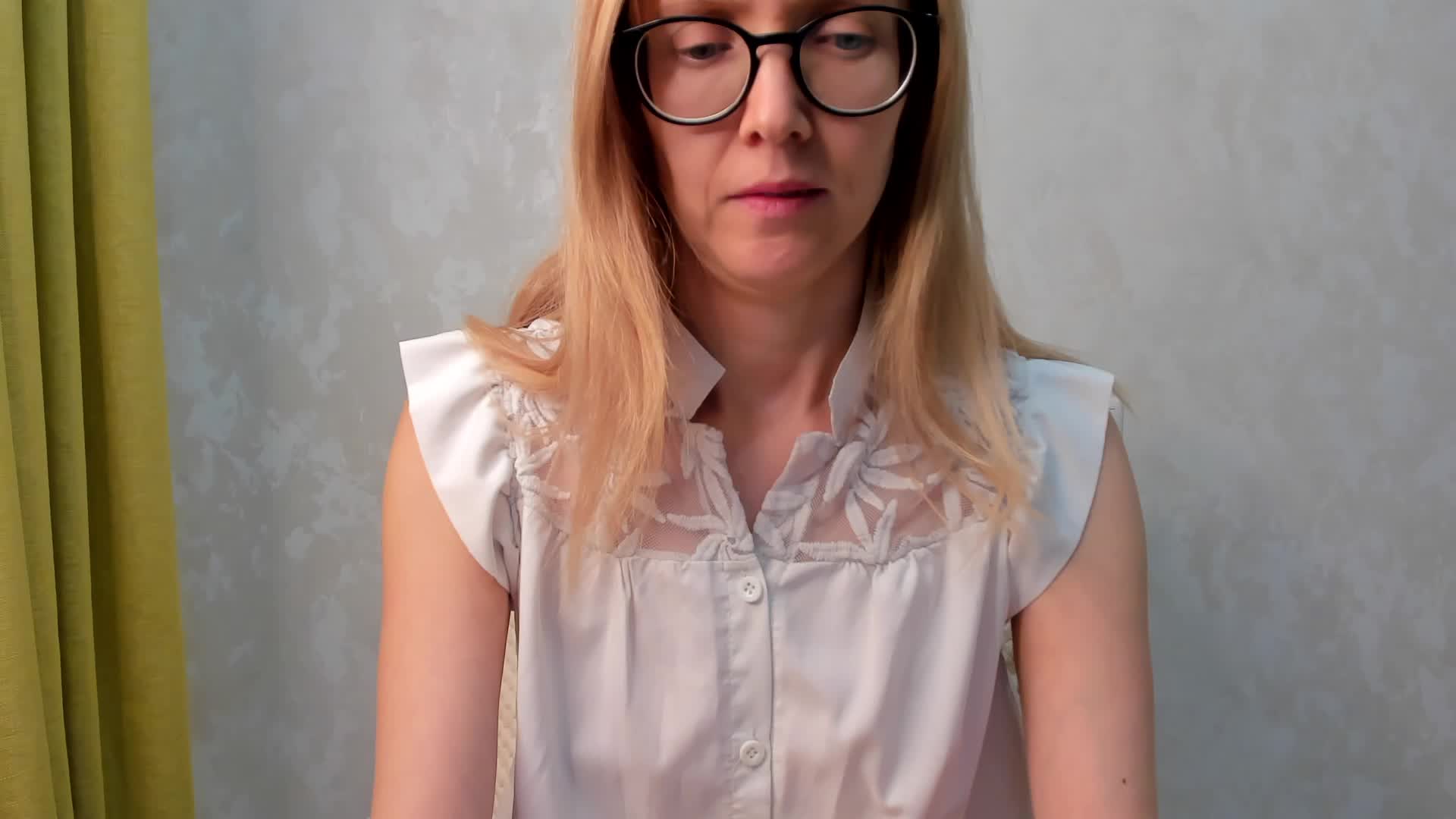 pussy zoom - 視頻由 MollyStory 主播提供