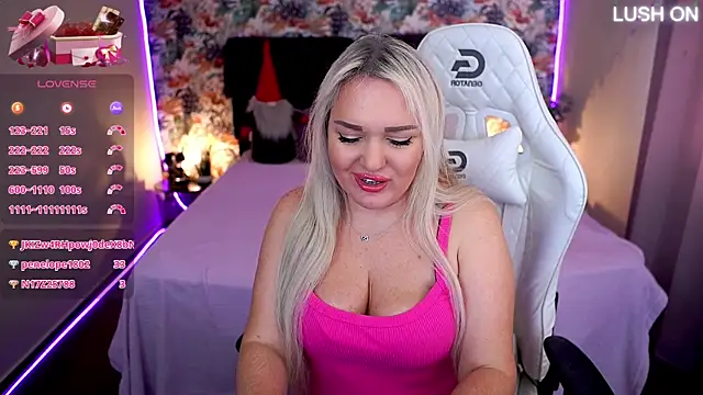 crazy suck - video by MissyMartinez cam model