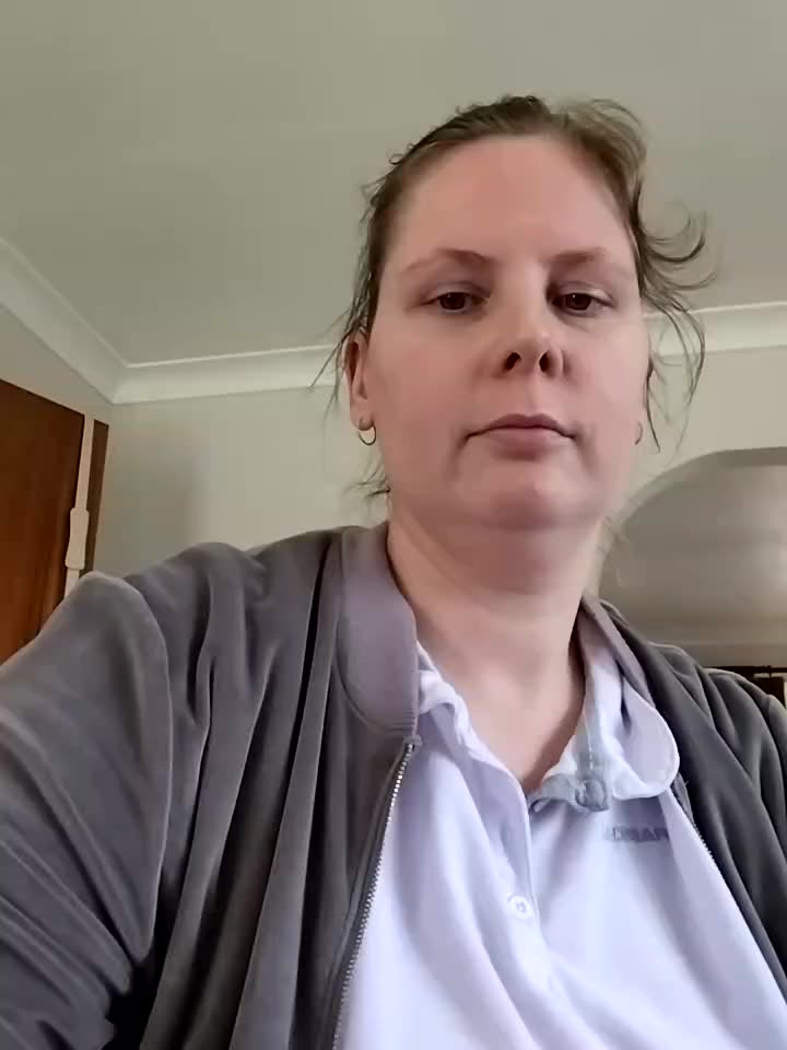 prvt show-playing with BBC dildo - vídeo de la modelo de cam xxSexyBushLinnxx