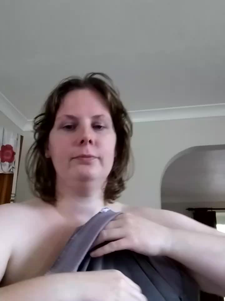 prvt show-touching myself with velvet-velour jacket - vídeo de la modelo de cam xxSexyBushLinnxx