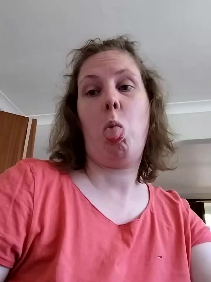 PRVT show-stroking BBC big dildo,hairy pussy - vídeo de la modelo de cam xxSexyBushLinnxx