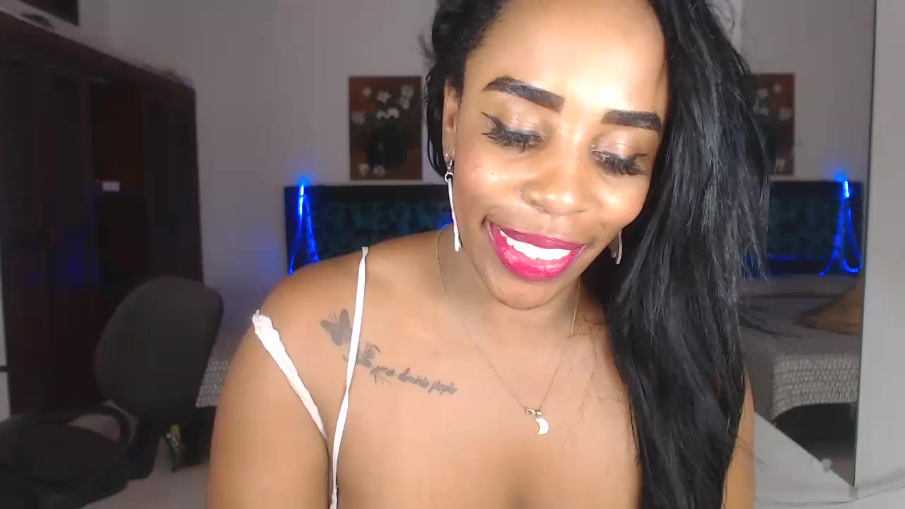 Private Show  fuck Pussy - video di TAYLORR778 modella di cam