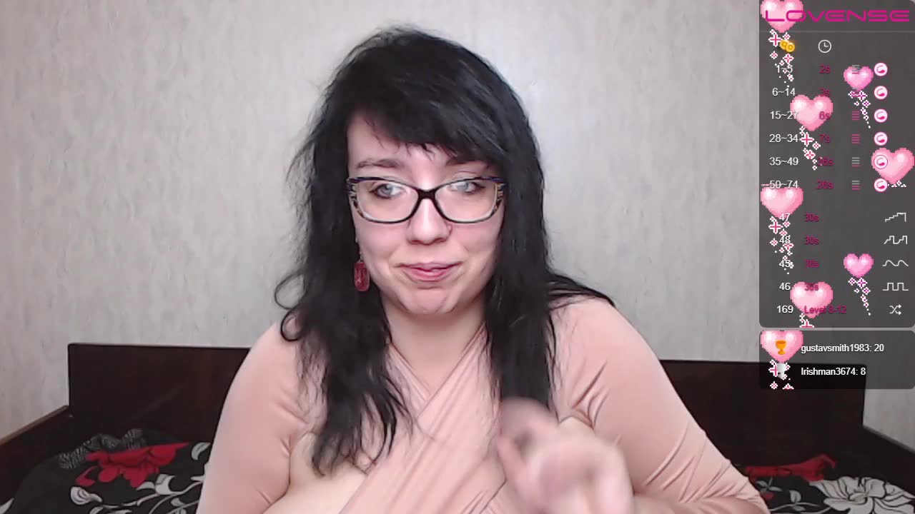 [19 Jun 00:44] Private Show－カメラキャストのLeonaHarrisonの動画