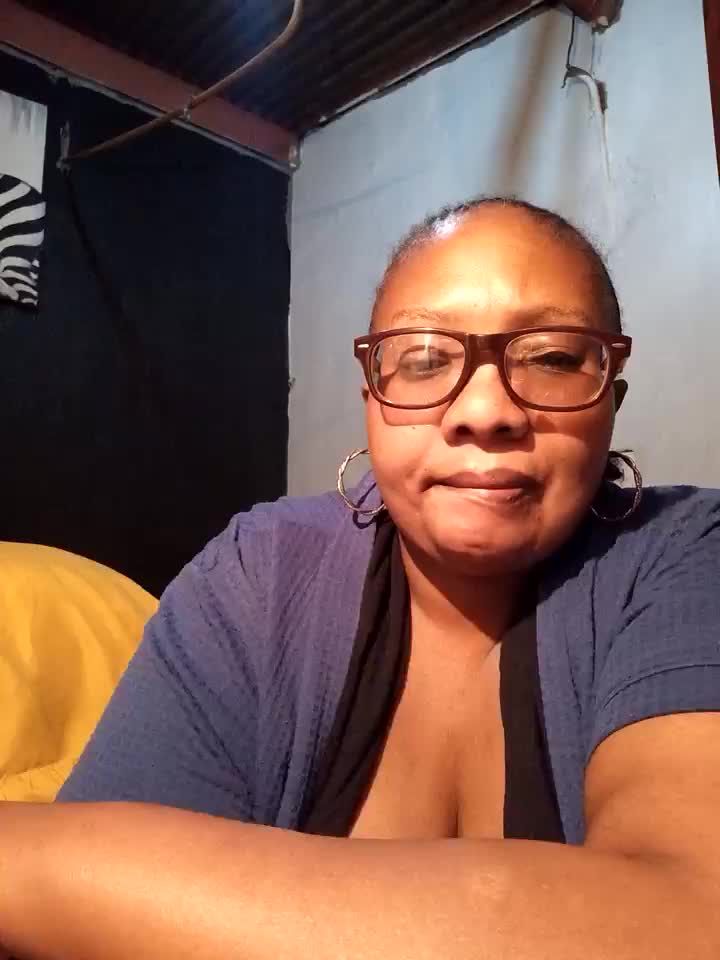 Clap ass - video YELLOW_BONE kameramallilta