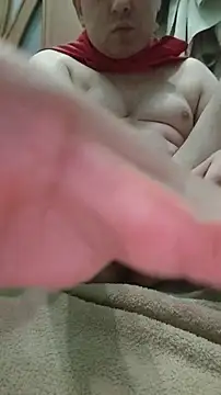 Новое видео, дрочу, ласкаю попку в ванной и кончаю крупным планом – video od webkamerové modelky tores992