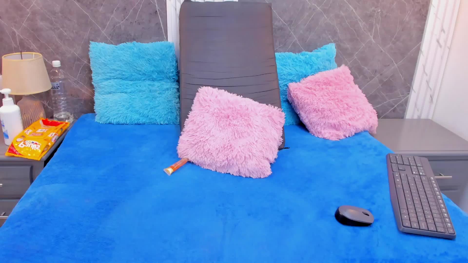 Fucking so hard and a little riding - video av AndreaFletcher cam-modell