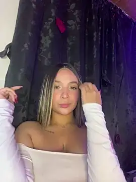 finger - video di cutie_dance modella di cam