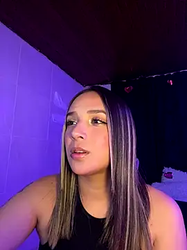 Massage my legs - video di cutie_dance modella di cam