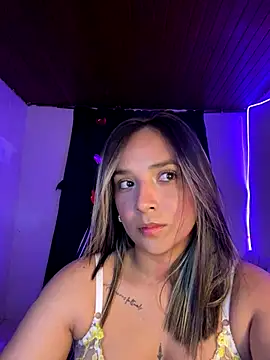 BIG SQUIRT - video di cutie_dance modella di cam