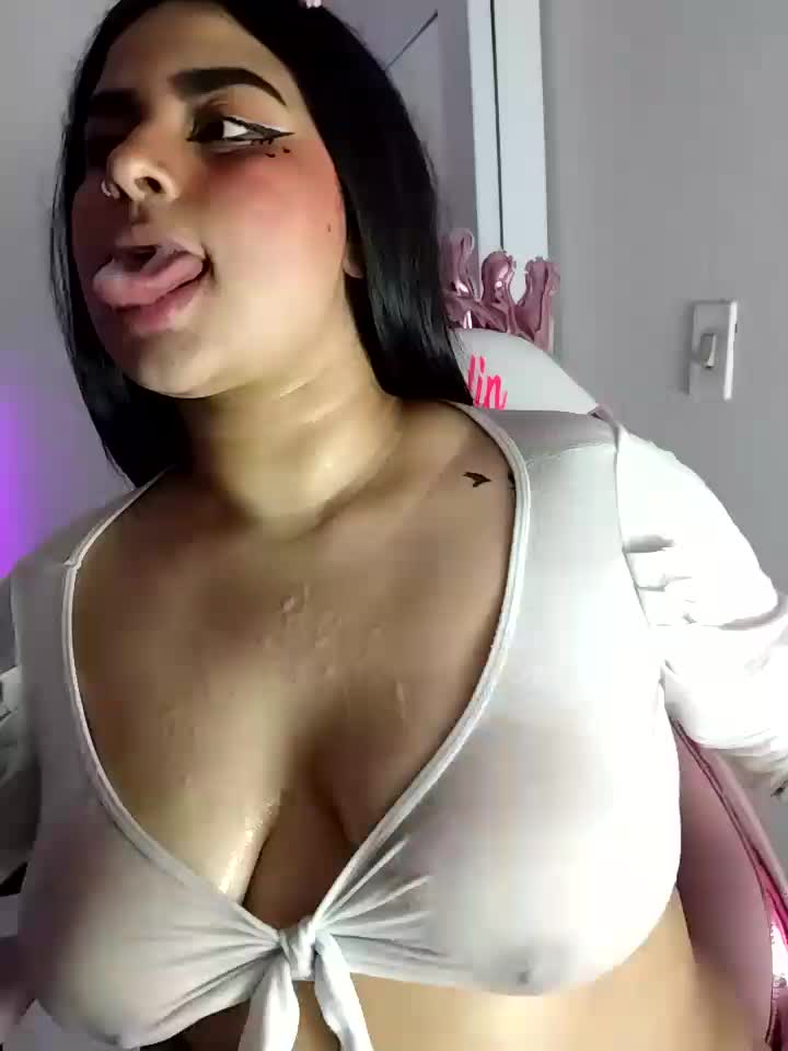 Squirt + spit on tits