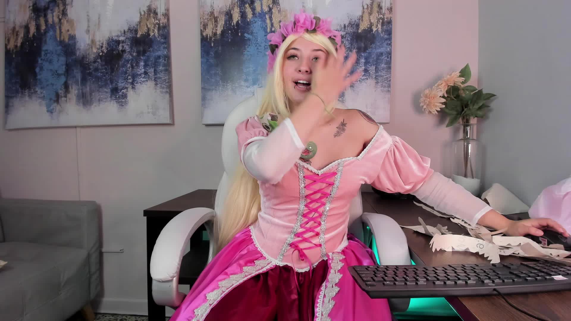 A horny Princess playing with you <3