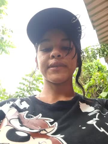 Masturbarcion+ Squirt outdoors what an adrenaline rush - video av KattalellaGomez cam model