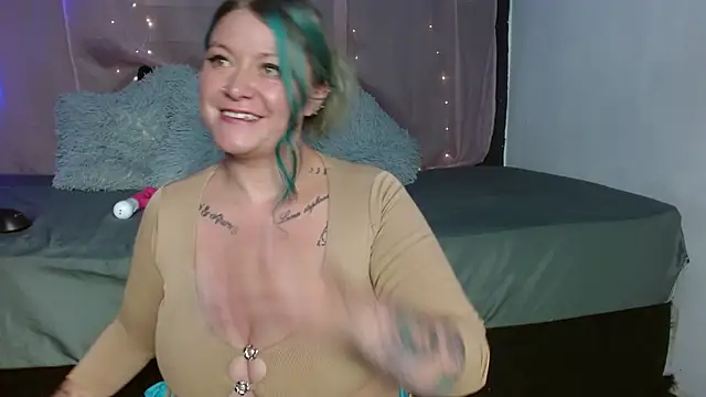 Dancing with mom and nipple play