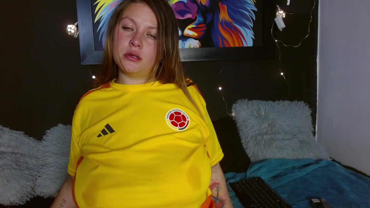 Self Sucking Tits + Deep Throat - video by miley_jensen cam model