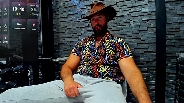 [28 Jun 18:38] Private Show - vidéo du modèle de showcams David_Big_Daddy