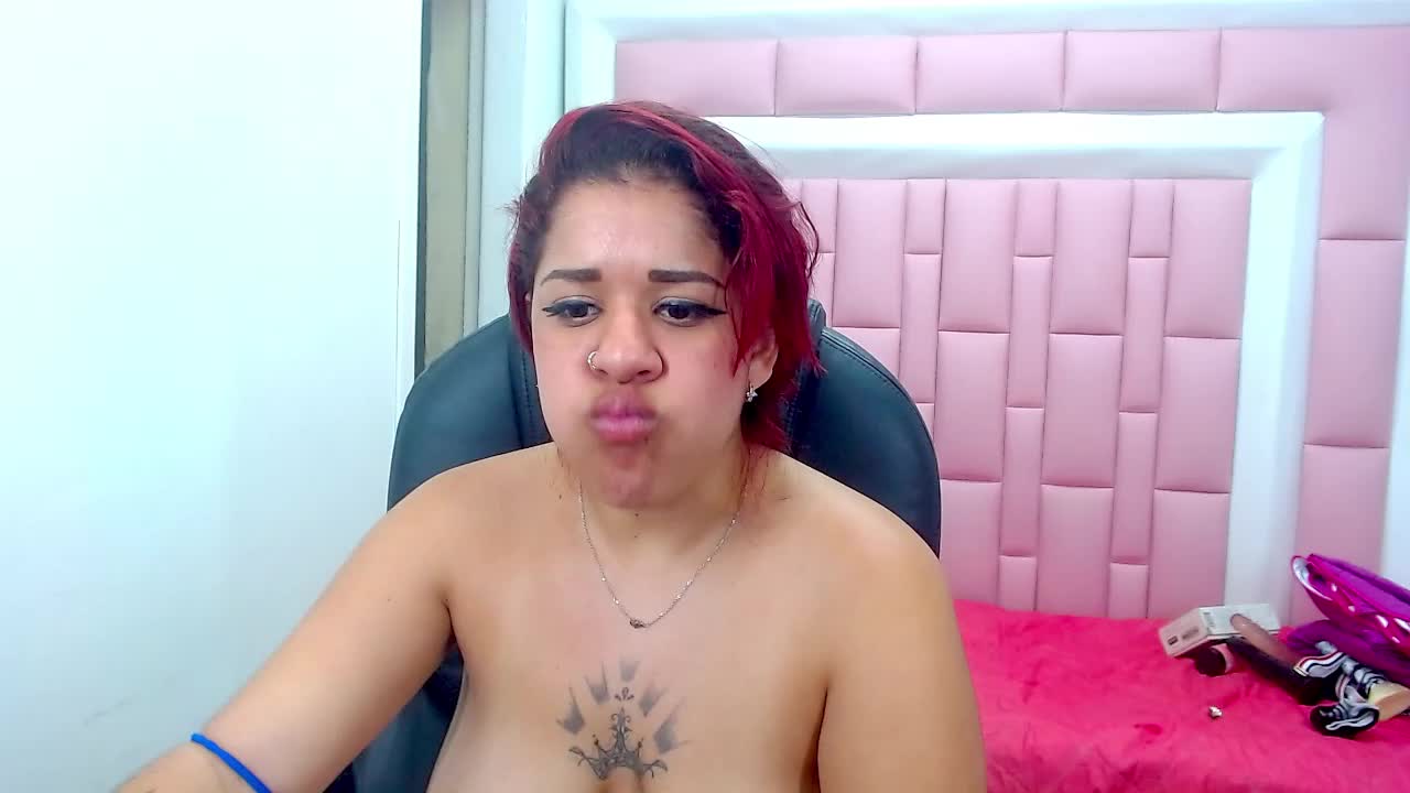 show D I R T Y Eat a lot of vomi – video af MyluLatina