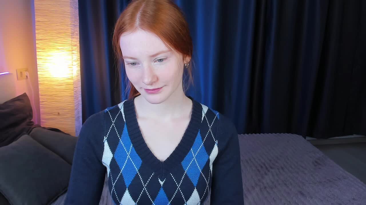 hehe - 視頻由 FiaMoor 主播提供