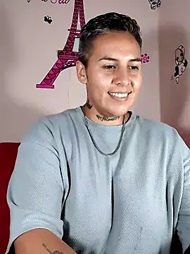 sexxxx - video by Yessi_rousse cam model