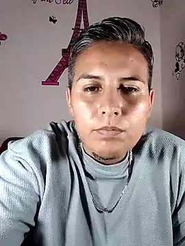 show squirt - video by Yessi_rousse cam model