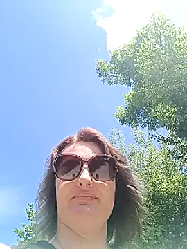 18 May  avec la bouche – видео вебкам-модели marilynecoquine