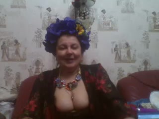 HotBodyPlay - video by SmartyConny45 cam model