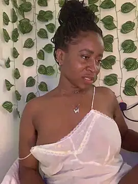 SLOWLY SUCK ON IT - video by MISSMAYMADMYDAY cam model