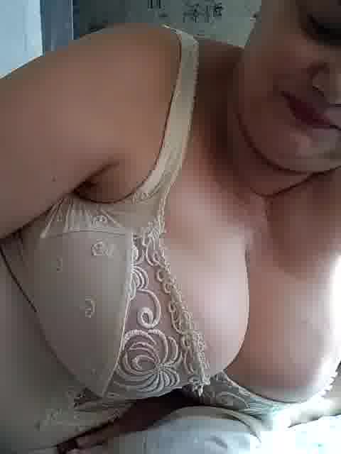 welcome shaved pussy