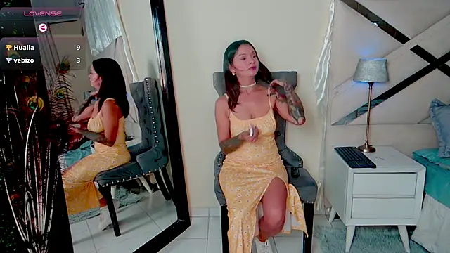 🔥 “Seduction Game Turned Real… I Made Him Lose It & Squirted So Hard 💋” - video oleh model kamera Selena_G69