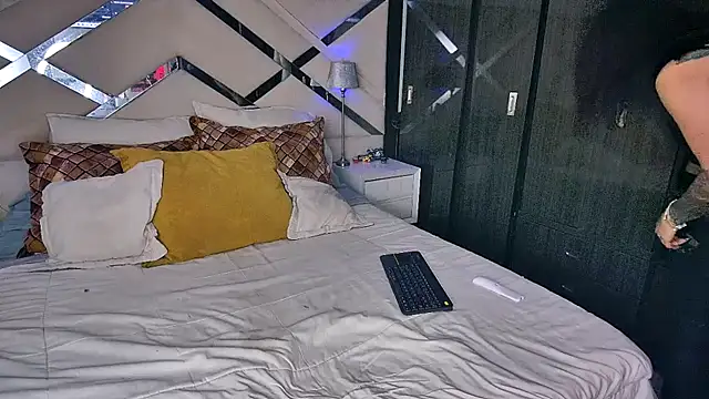 👠✨ Tacones · Show Tetas ⏱️5 min / 👠✨ Heels · Tits show ⏱️5 min - video by Selena_G69 cam model