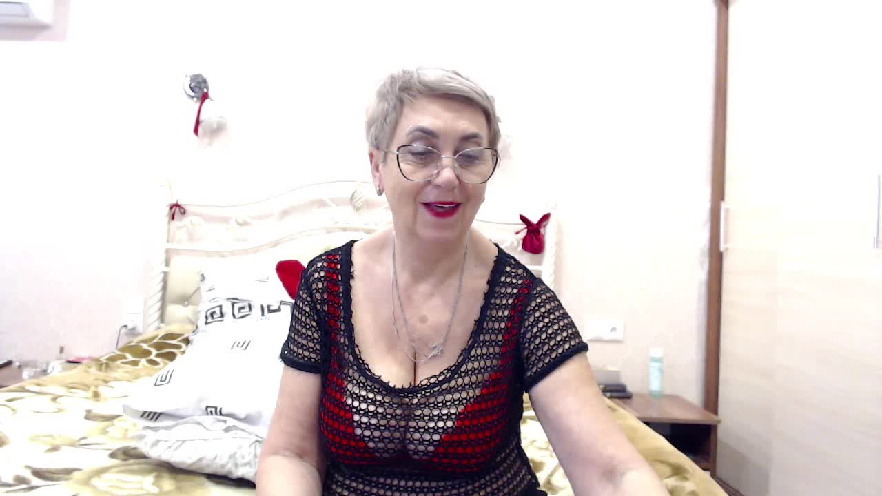 [14 Mar 11:44] Private Show - video by LadyMargaret cam model