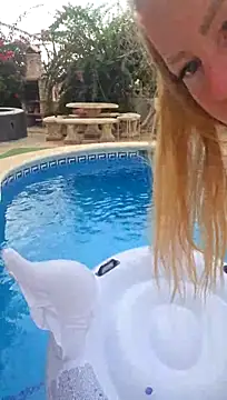 oil tiits on swan - Video von Jassy_Foxy Cam-Model