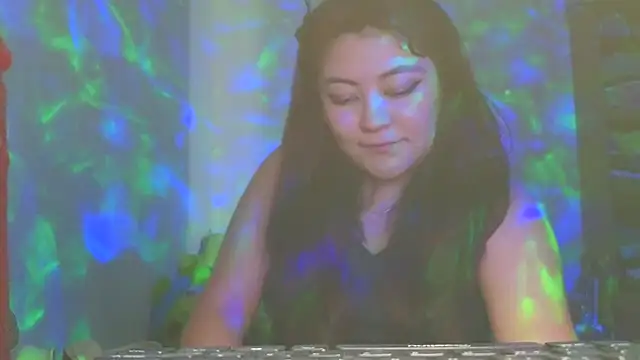 Cowgirl very nauthy 😈🫢🤩☺️ - video by Sakura_0505 cam model