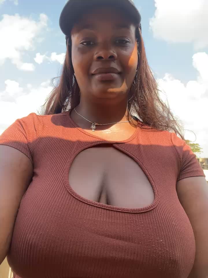 [25 May 10:41] Private Show💋💖❤️ - video van Bellah-Noire cam-model