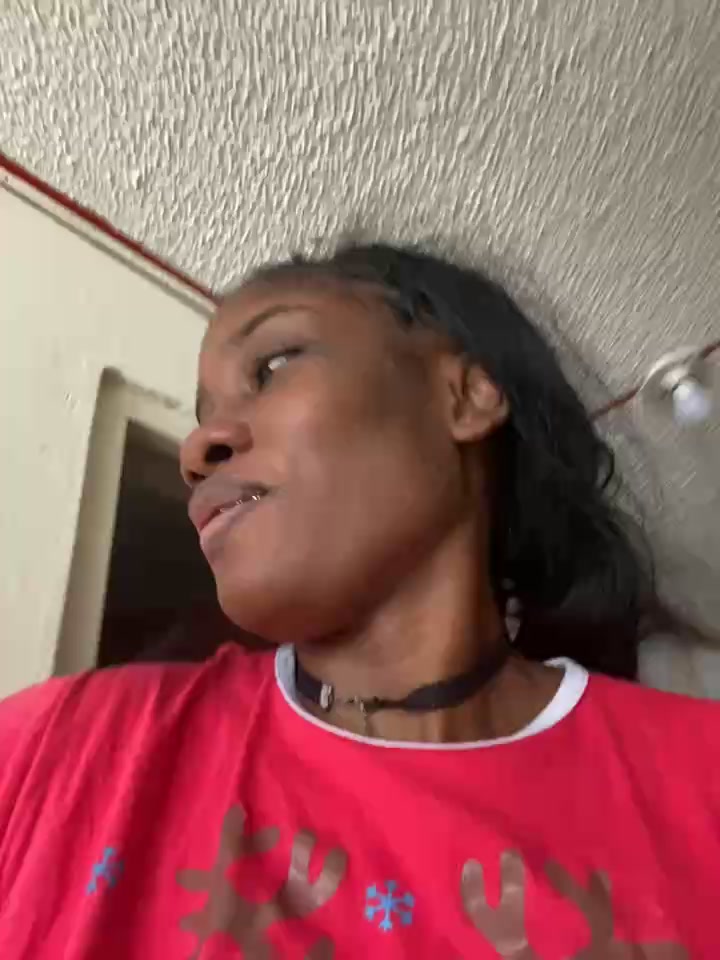 [29 Jun 10:46] Private Show - vídeo de la modelo de cam coral1727