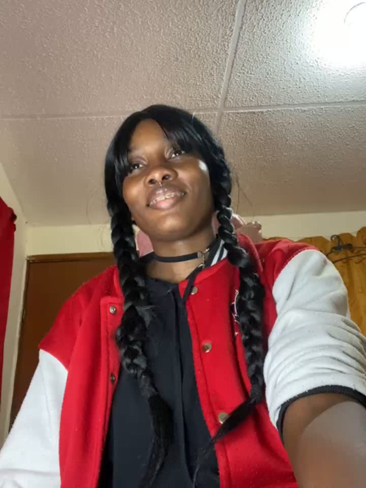 [10 Aug 15:42] Private Show - vídeo de la modelo de cam coral1727