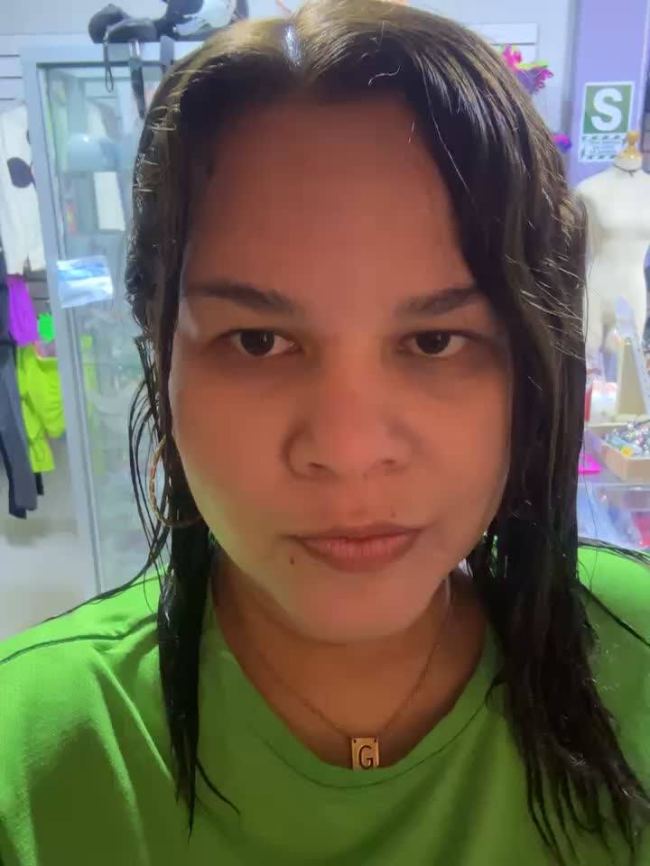 NAKED SERVING CUSTOMER - vídeo de ROSALIASEXSHOP modelo de câmara