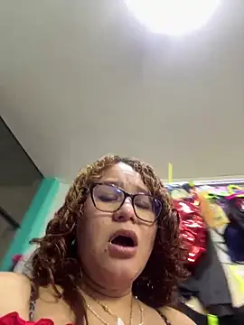 RIDING AND SITTING ON COCK - video by ROSALIASEXSHOP cam model