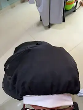 FUCKING LIKE A NUN, SWALLOWING THE SEMEN THAT REMAINS IN MY PUSSY