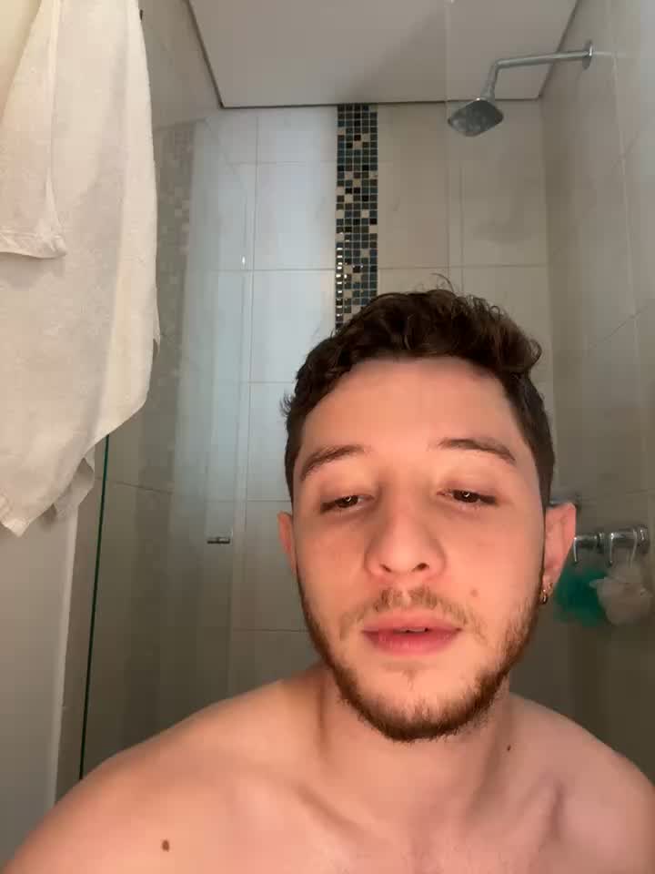 SUCKING ASS AFTER A NAUGHTY SHOWER