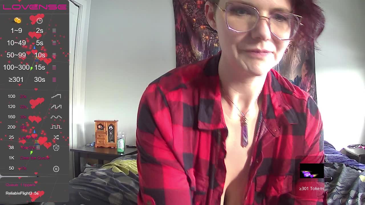 Masturbating show - video by Carlysmiles cam model