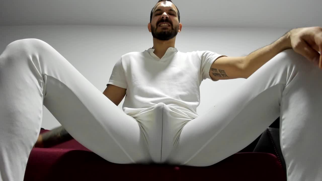 TIGHT CUNT PUSSY FUKED - video av Alphamale91 cam-modell