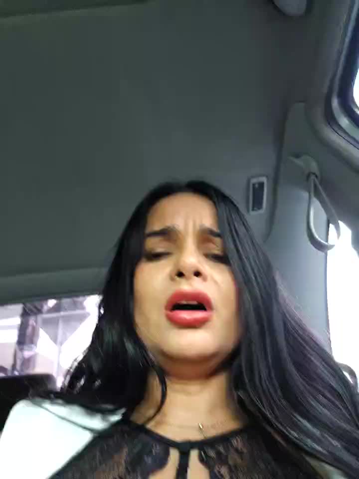 Open and wet ass, come and eat it - Vídeo de CataleyaRusso, modelo de vídeos