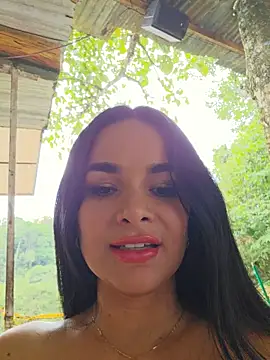 With the guys in the car wash, I warmed up and gave myself Dildo Pussy. - video by CataleyaRusso cam model