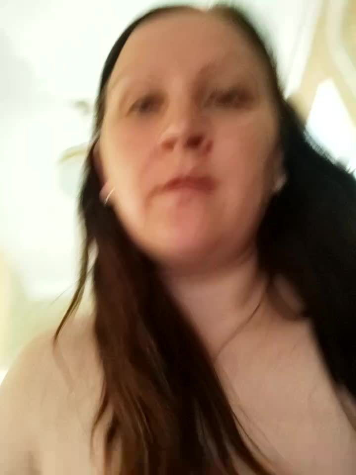 Closer pussy – video af Milla-23 cam-model