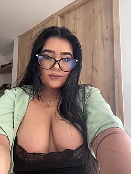 Show in house - video by _shantaall cam model