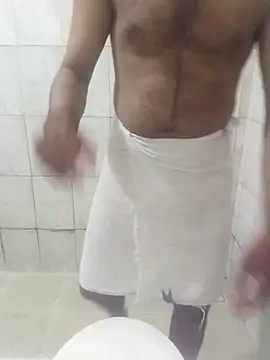 [13 Dec 08:19] Private Show – video modela na kameri Mallu_boy-tvpm