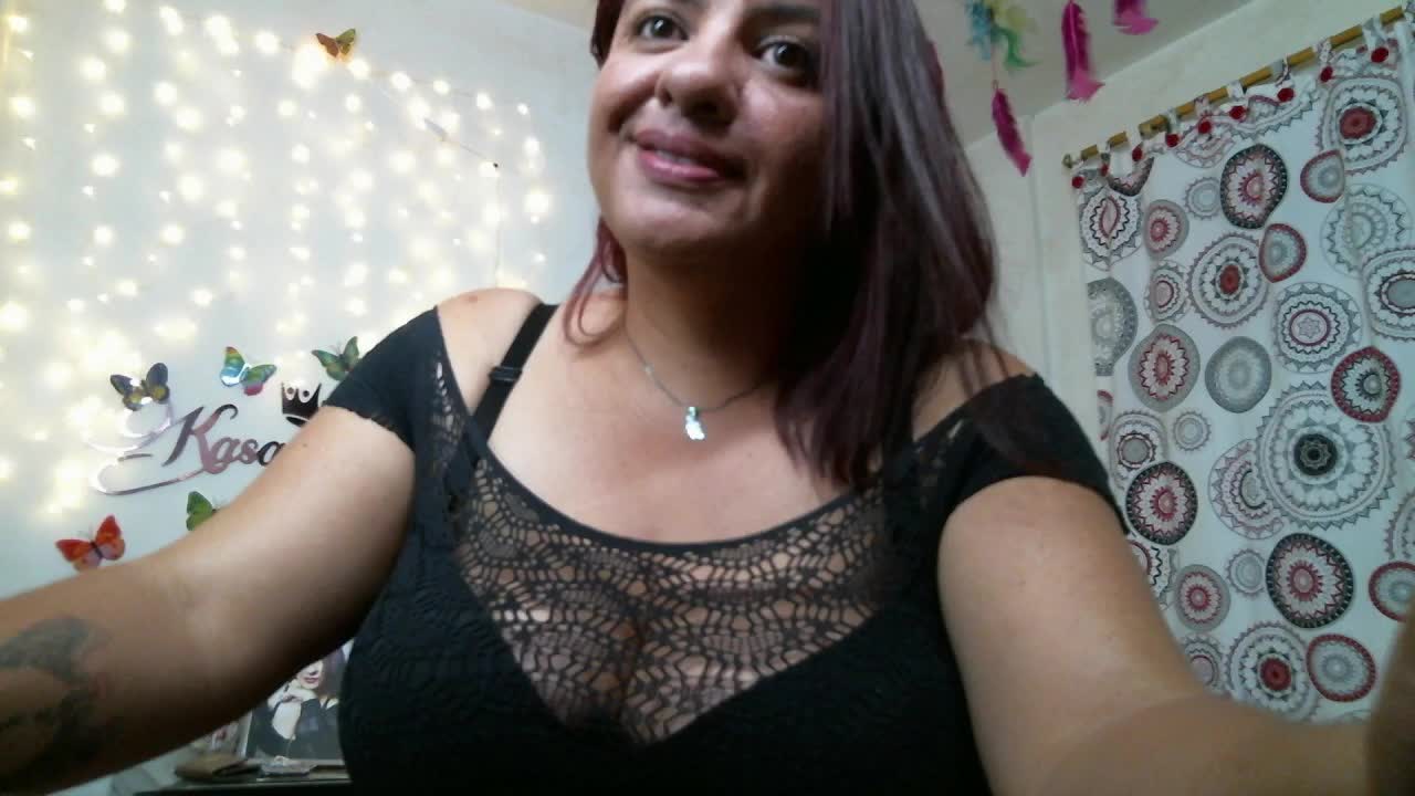 [13 Jun 00:32] Private Show body - vídeo de la modelo de cam kasandradiaz