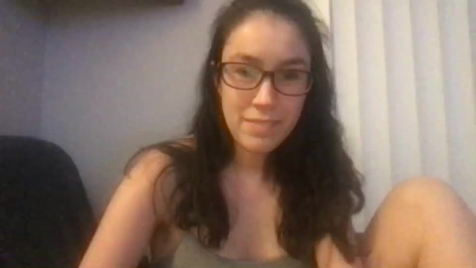 [28 Feb 22:28] Private Show - video oleh Lucy_allison kamera model