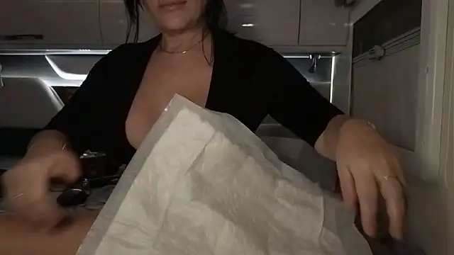 [10 Dec 18:05] Private Show - video by patatina-sexy cam model