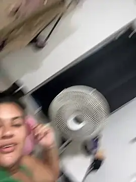 [26 Aug 00:57] Private Show